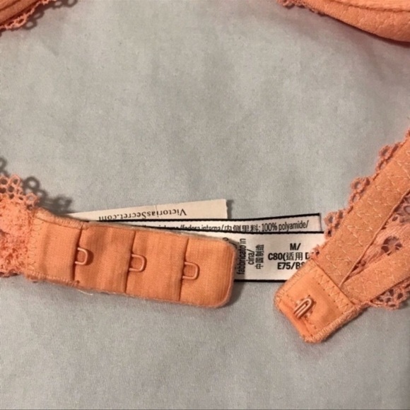 VICTORIA’S SECRET Lace Underwire Bralette, Peach M (34/36) NWT - Picture 3 of 5